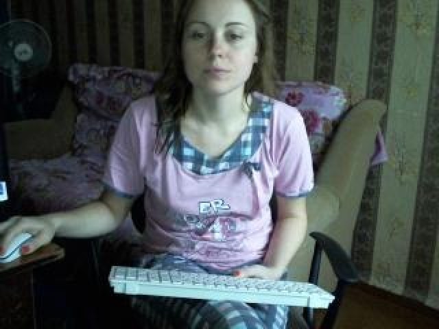 6782-victoriajoker-brunette-male-female-caucasian-webcam-shaved-pussy-babe