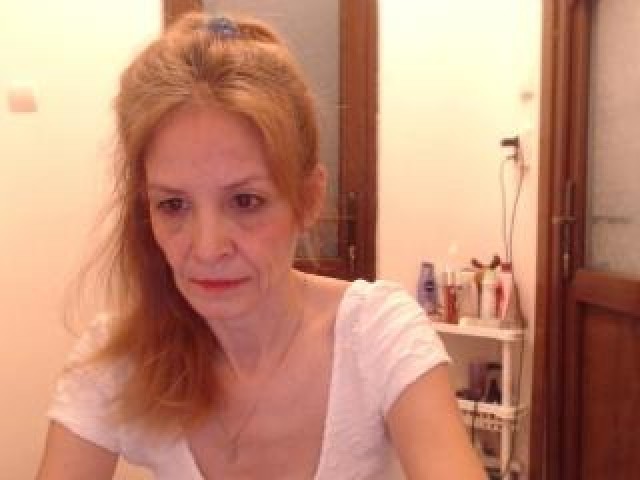 7352-angelkaty69-caucasian-webcam-brown-eyes-small-tits-tits-shaved-pussy
