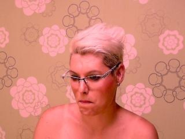 16665-oh-yeah-keira-caucasian-shaved-pussy-blonde-pussy-tits-webcam-medium-tits