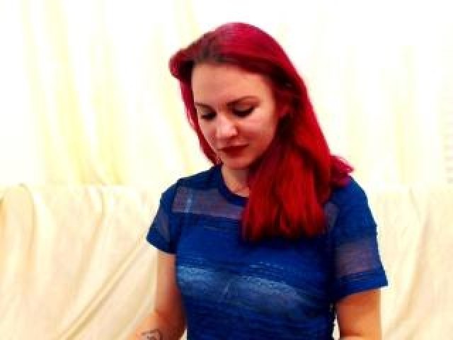 18172-misskiss4you-pussy-tits-webcam-model-shaved-pussy-brown-eyes-teen
