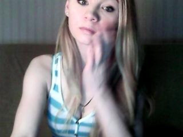 20268-kristin-webcam-online-porn-gray-eyes-shaved-model-blonde-tits