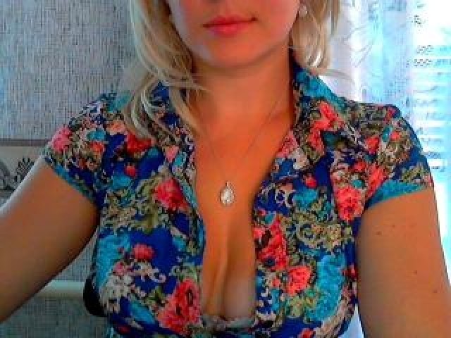 25130-dfjh-trimmed-pussy-webcam-female-tits-caucasian-blonde-blue-eyes