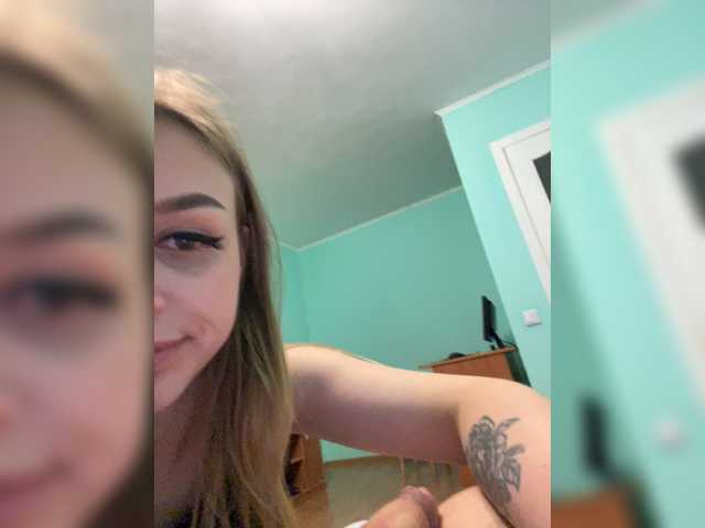25204-cam-model-fluttershy-english-shaved-pussy-blonde-speaks-english-speaks-russian