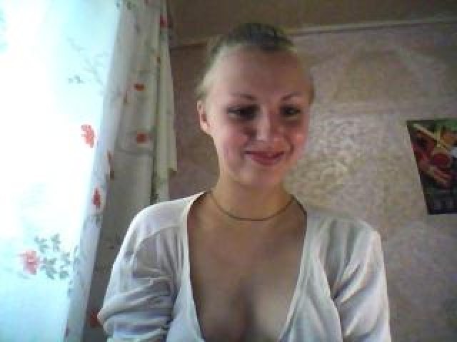 27521-alesja6-middle-eastern-webcam-tits-pussy-green-eyes-female