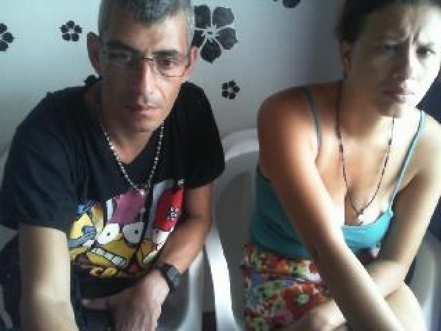 36492-melannybobhot-couple-webcam-brown-eyes-male-female-babe-webcam-model