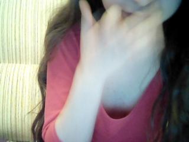 37940-marta93-medium-tits-webcam-pussy-brown-eyes-brunette-tits