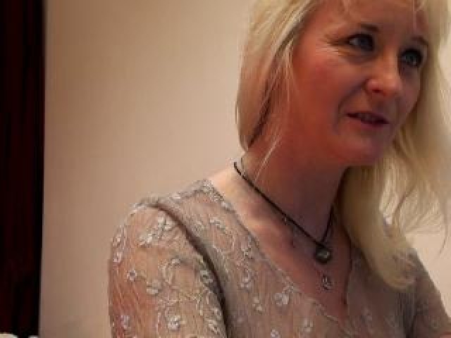 38160-monicutex-blue-eyes-blonde-large-tits-webcam-webcam-model-female-tits