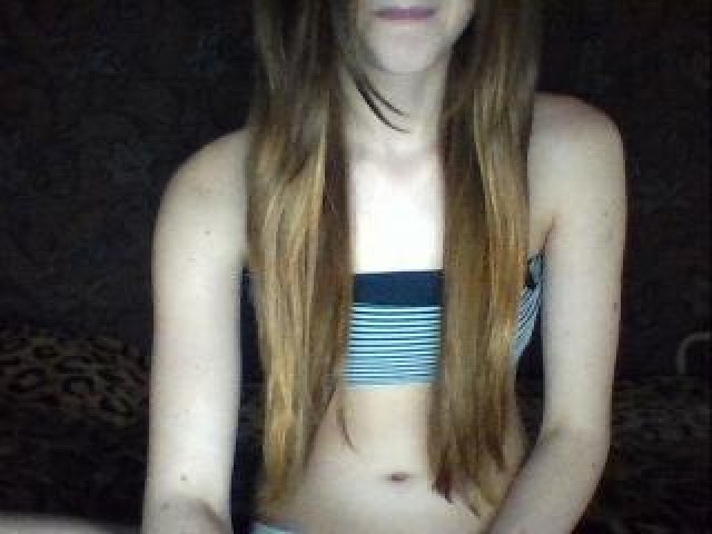39472-kate8baby-webcam-model-webcam-blonde-tits-beautiful-straight