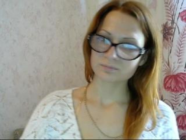 39914-hotttbaby17-female-shaved-pussy-teen-webcam-green-eyes-straight
