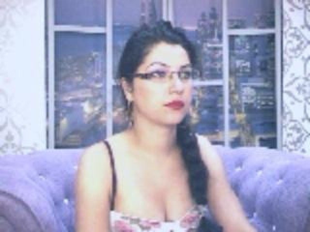 39960-larisaa-female-straight-webcam-blue-eyes-webcam-model-caucasian