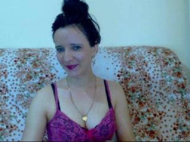 40300-jenna-lov-shaved-pussy-small-tits-blue-eyes-pussy-babe-webcam