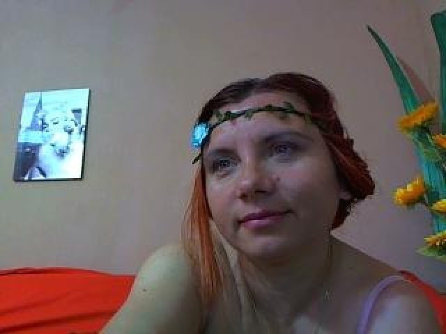 40810-phoenixbird34-green-eyes-mature-redhead-bed-pussy-webcam-model
