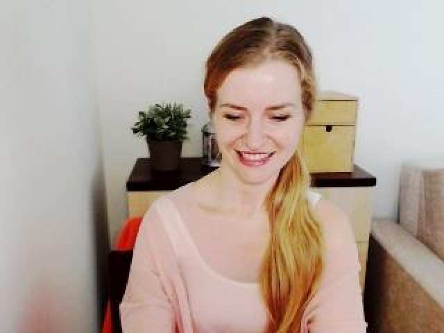 49122-thumbellina-female-webcam-model-straight-webcam-babe-green-eyes