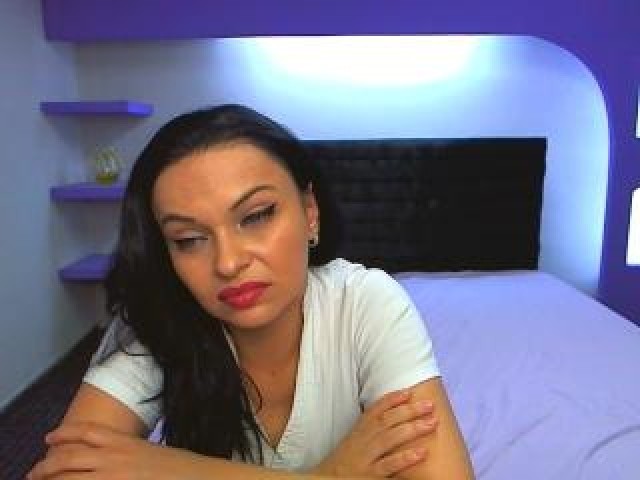 51826-melinanhans-webcam-brunette-babe-webcam-model-blue-eyes-male
