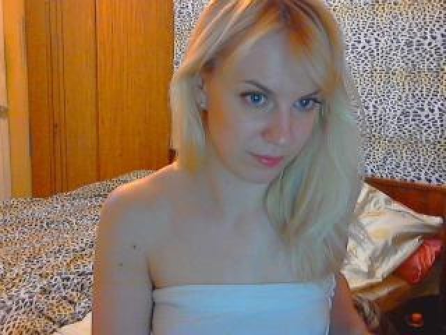 58715-sandra888-straight-pussy-shaved-pussy-babe-blue-eyes-medium-tits-tits